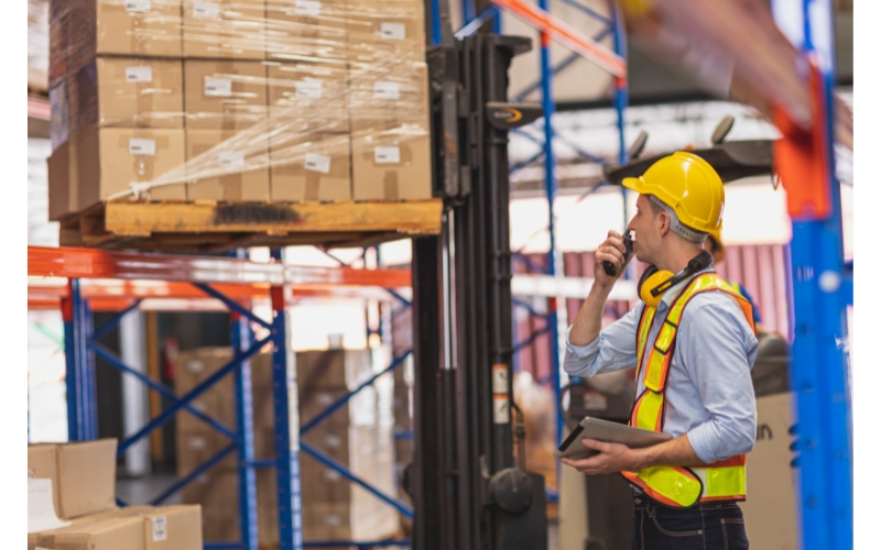 Nhu Cầu Việc Làm Và Thu Nhập Cao Trong Ngành Vận Hành Xe Nâng, Cần Trục, Xúc